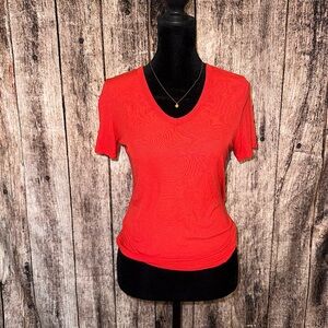 Timing v-cut stretchy top ❤️